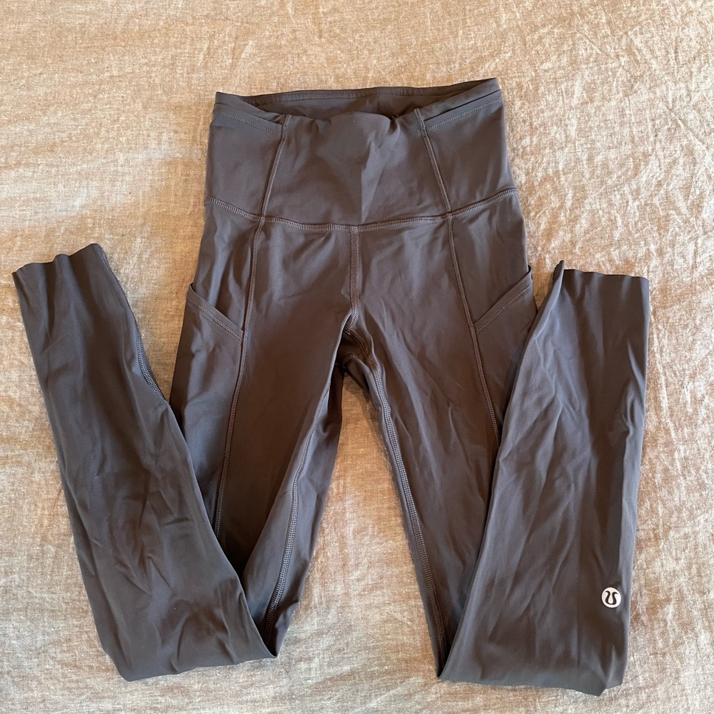 Lulelemon leggings size 0 Gray